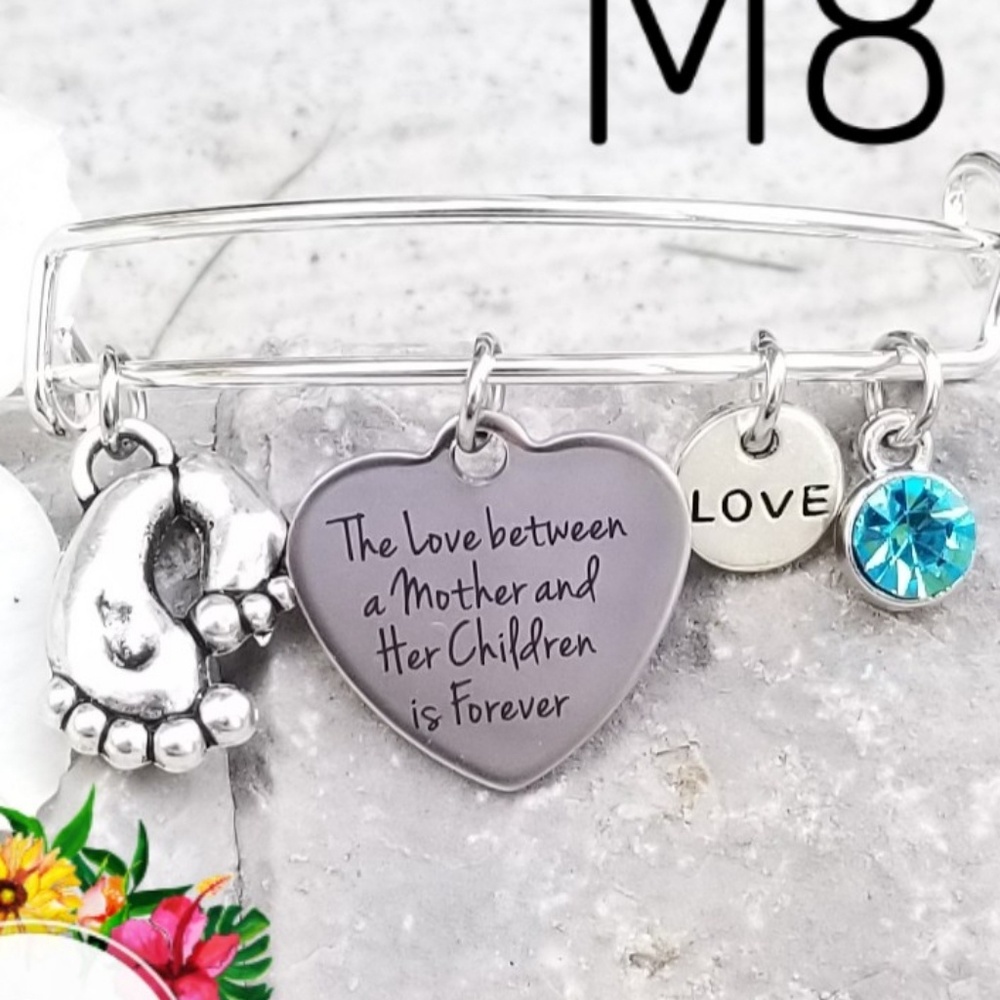 NWT Mother style 8